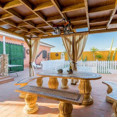 Vila Casa Ludima Fuentes de Andalucía Exteriér fotografie