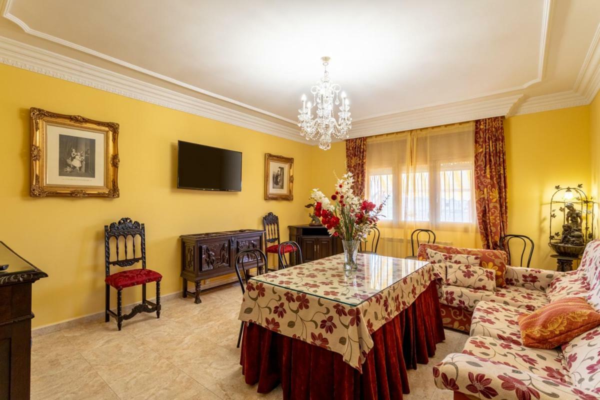 Vila Casa Ludima Fuentes de Andalucía Exteriér fotografie