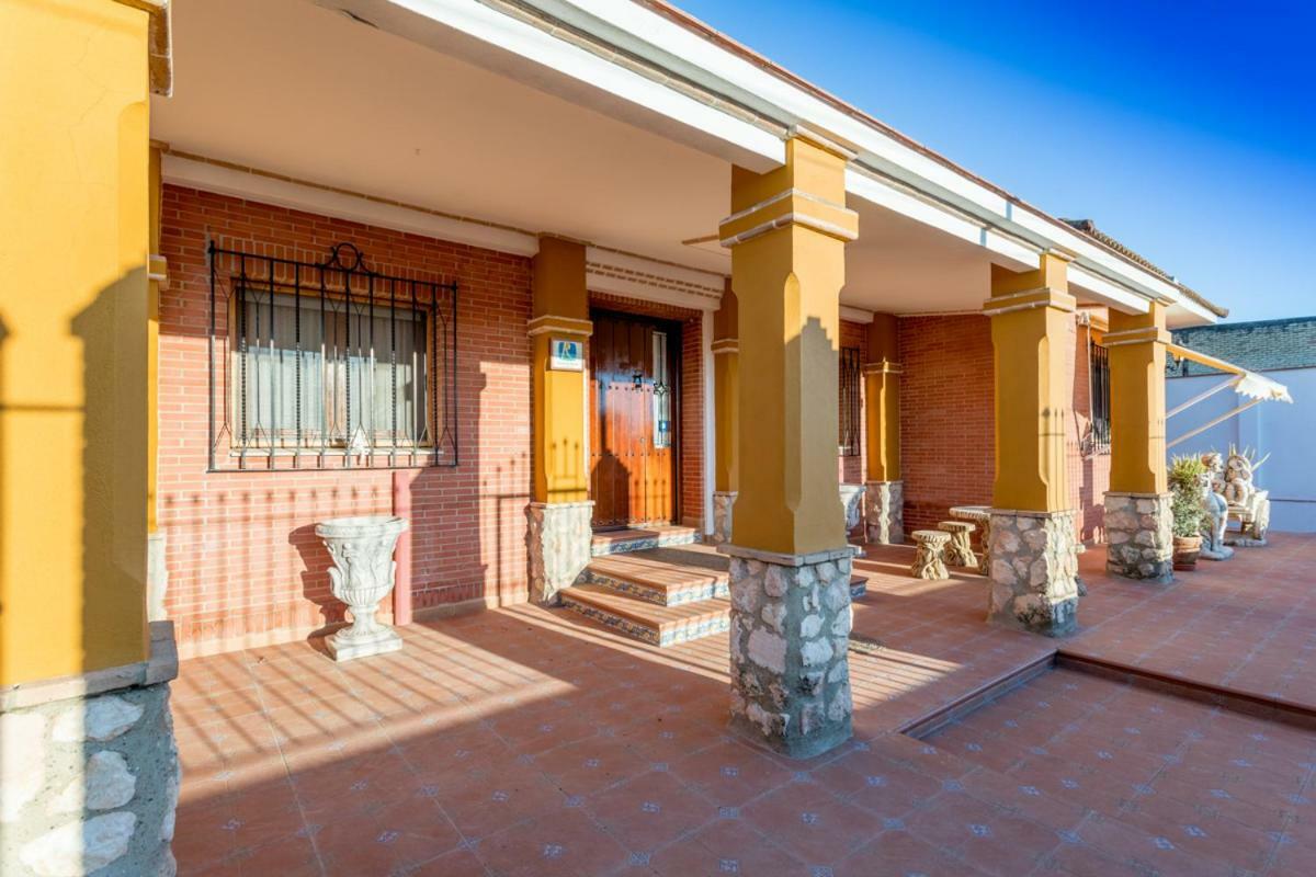 Vila Casa Ludima Fuentes de Andalucía Exteriér fotografie